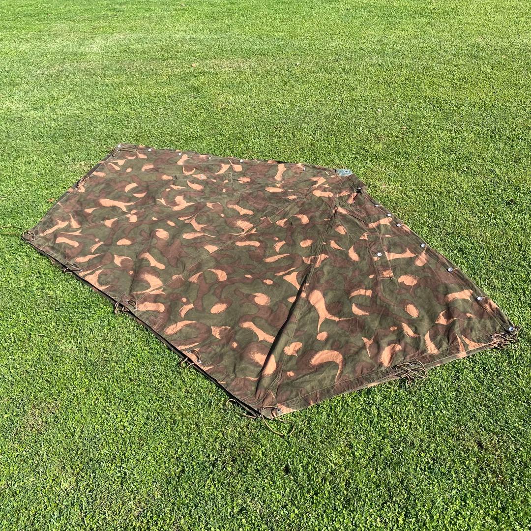 M*H様 【希少】ハンガリー軍　軍幕　テント　2枚連結　ファスナー付　ポール・ペ