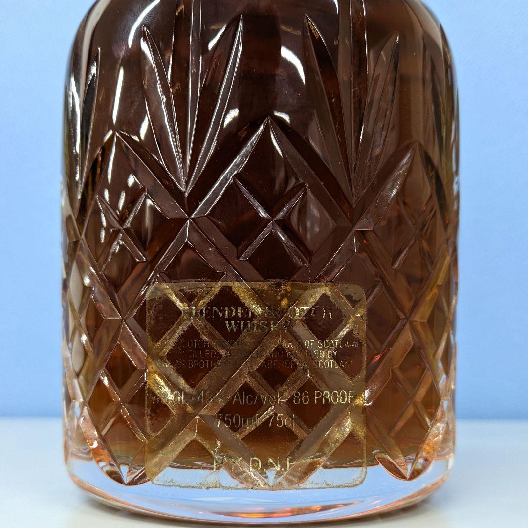 シーバスリーガル 25年 チェアマンズ リザーブ 750ml 43%　古酒未開栓