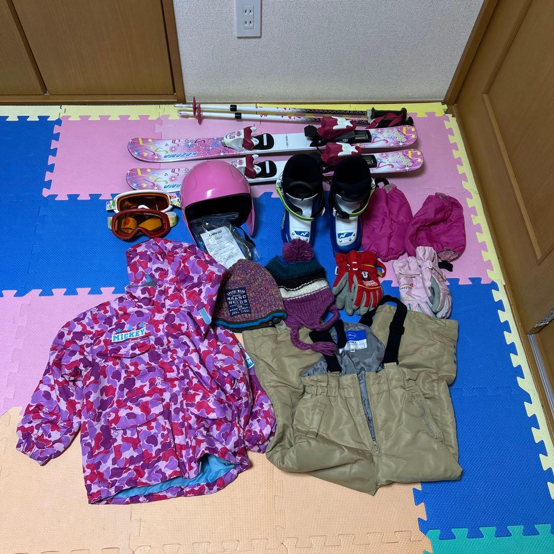 スキーセット　120 板　スティック　ブーツ　ウェアー　ヘルメット　ゴーグル
