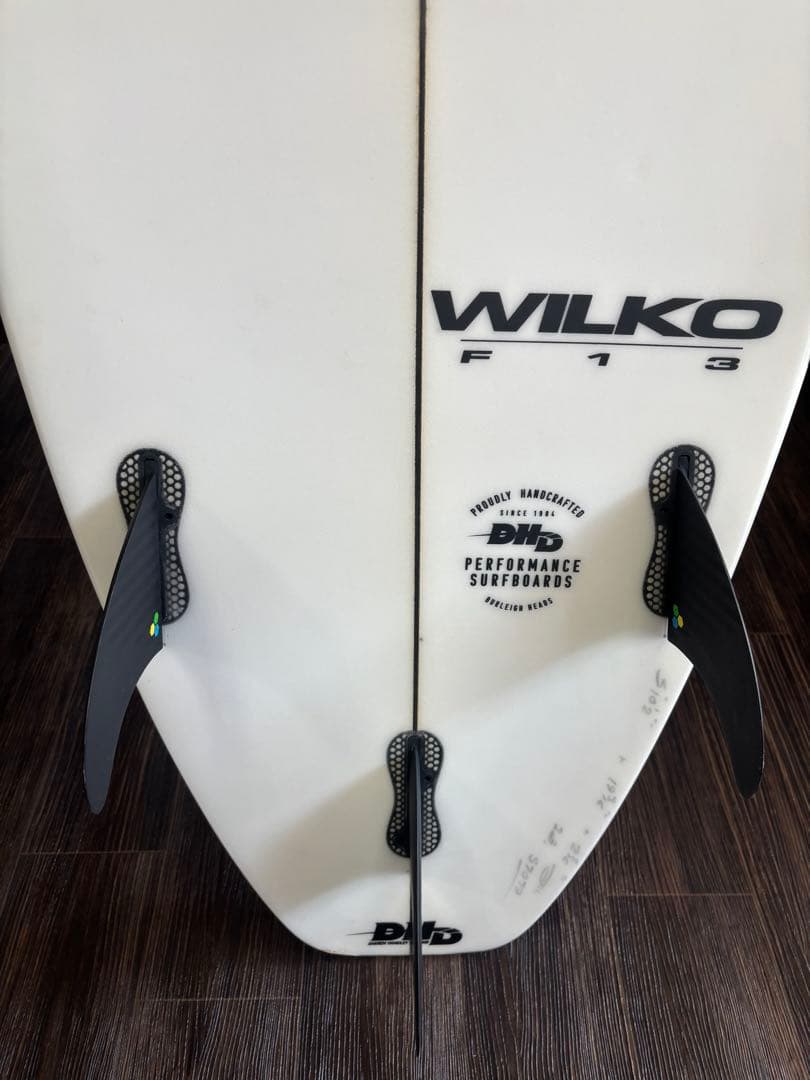 DHD5.10 5回使用の美品/フィン/ケース付き/ショートボードサーフボード