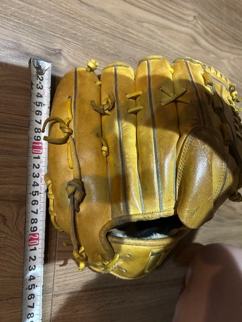 Wilson 硬式グローブ イエロー　投手用