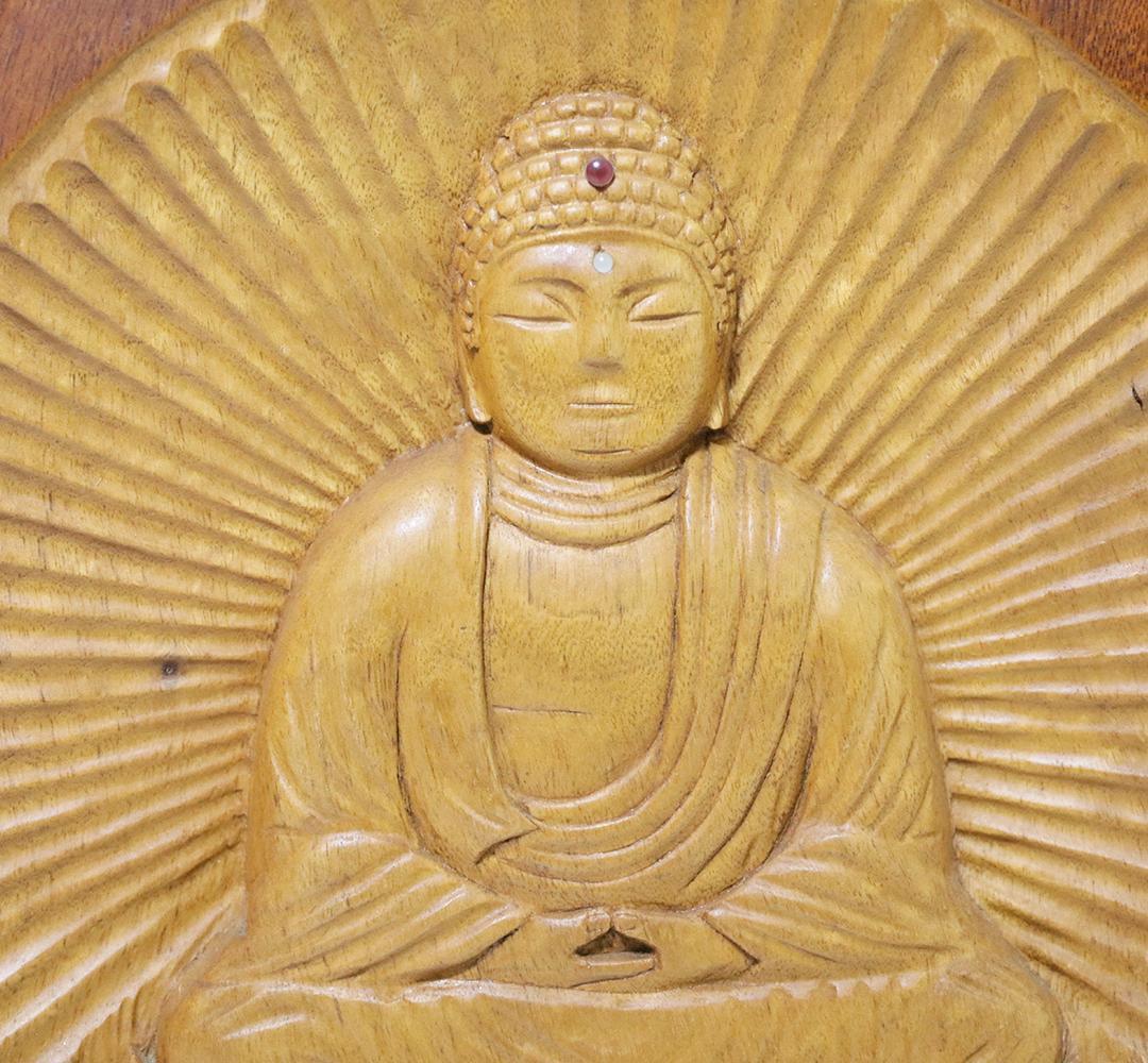 【衝立一体・手彫り】木彫 仏像 高さ36cm｜玄関・棚に置ける一点物
