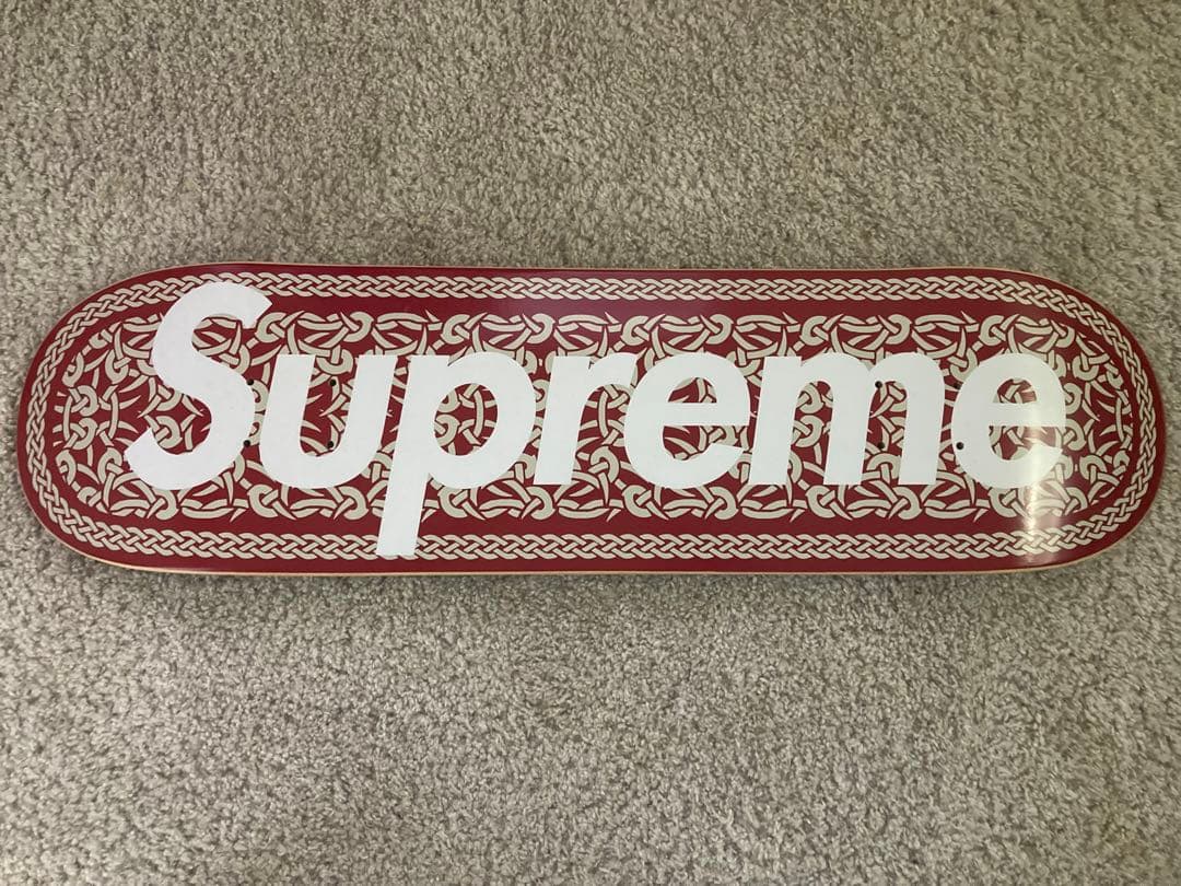 supreme スケートボード＋デッキスタンド シュプリーム ペイズリー 赤