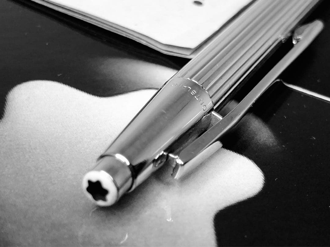 ⭐️金運を呼ぶ黄金の総プラチナム張りモンブラン⭐️ノブレスNo1557⭐️0,5㍉芯⭐️