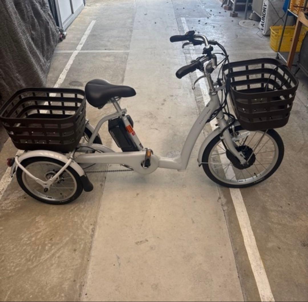 RIKUTTO 電動アシスト 三輪車 グレー