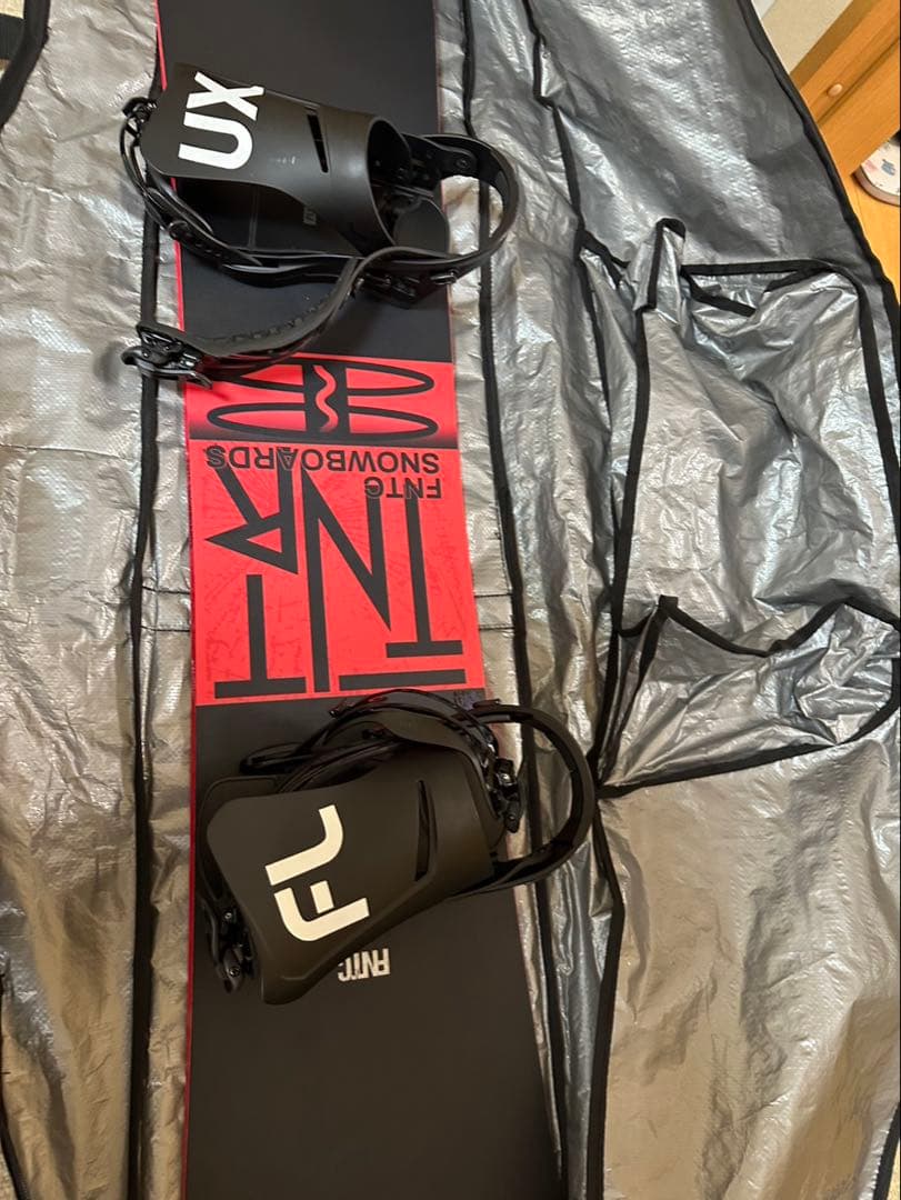 FNTC TNTR 22-23 FLUXビンディング、ケース付