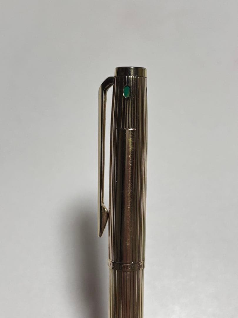 モンブラン MontBlanc pix-o-mat 4色ボールペン 金張り