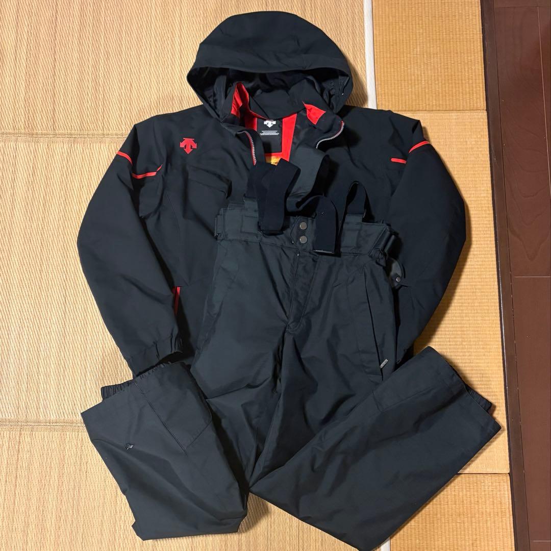 スキーウェア　デサント　descente