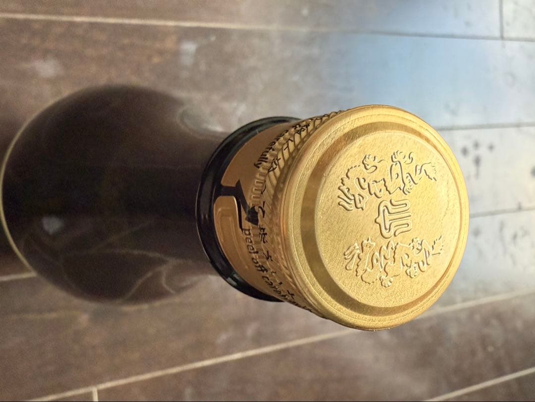 新品未開封　十四代 　中取り無濾過　１８００ml　2025年