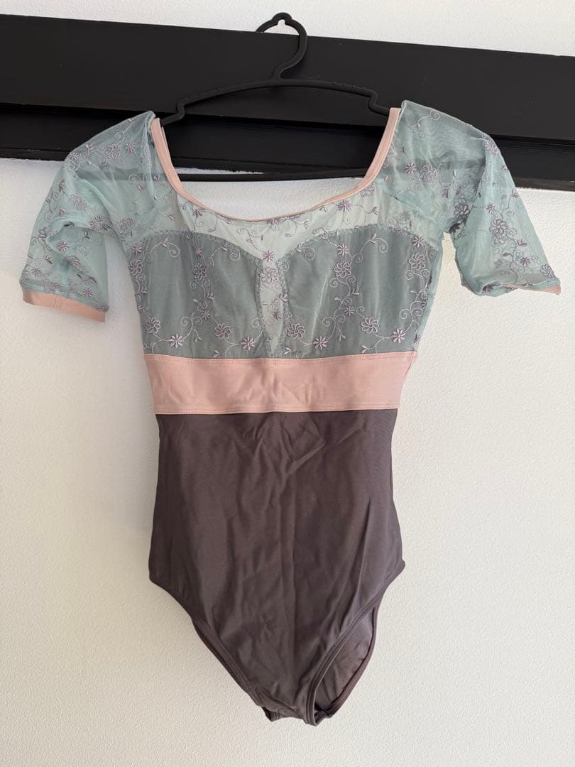 デラロミラノ レオタード M