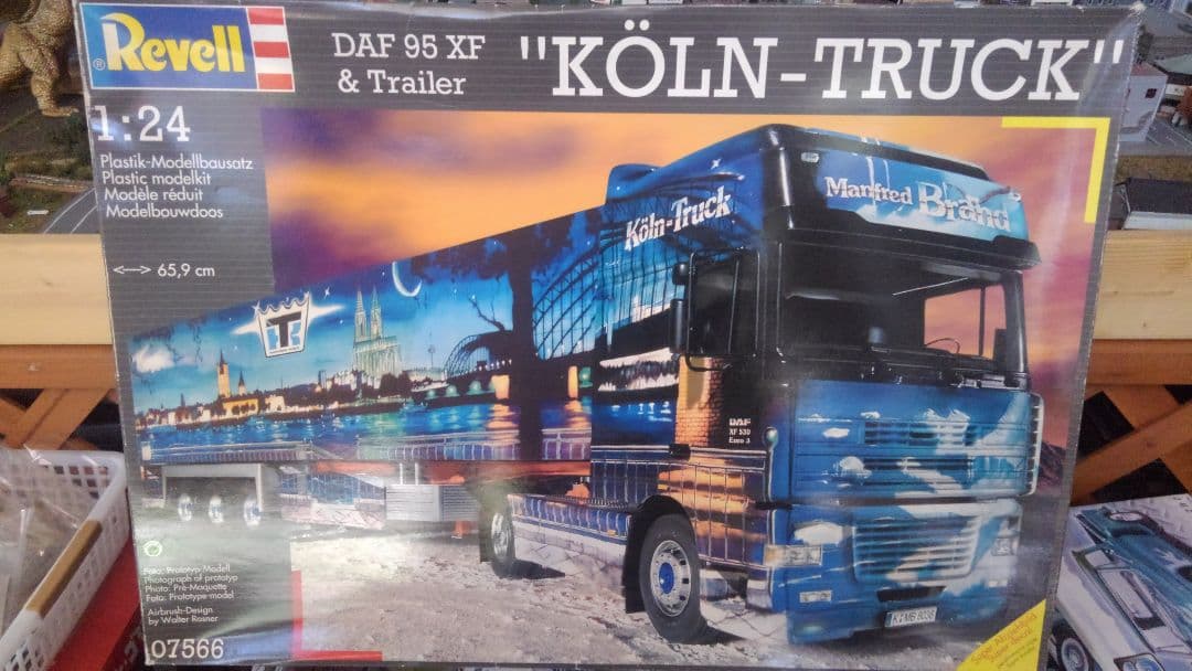 トラック✨プラモデル✨Revel✨１/２４✨KOLNーTRUCK&トレーラ