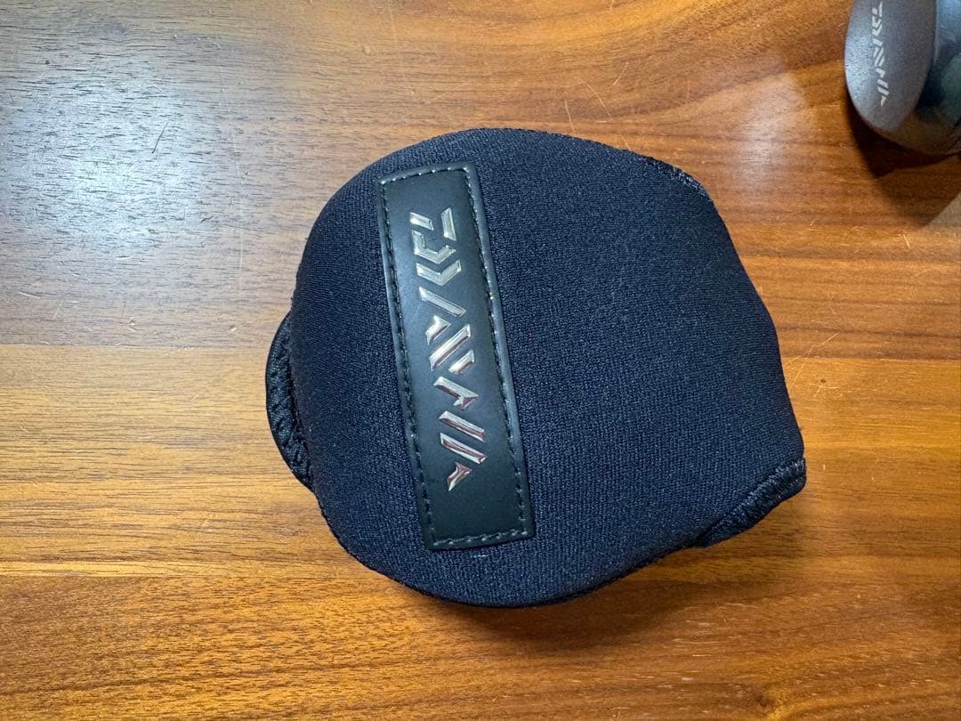 ダイワ　紅牙　ICS 103 右巻き　リールポーチ付き