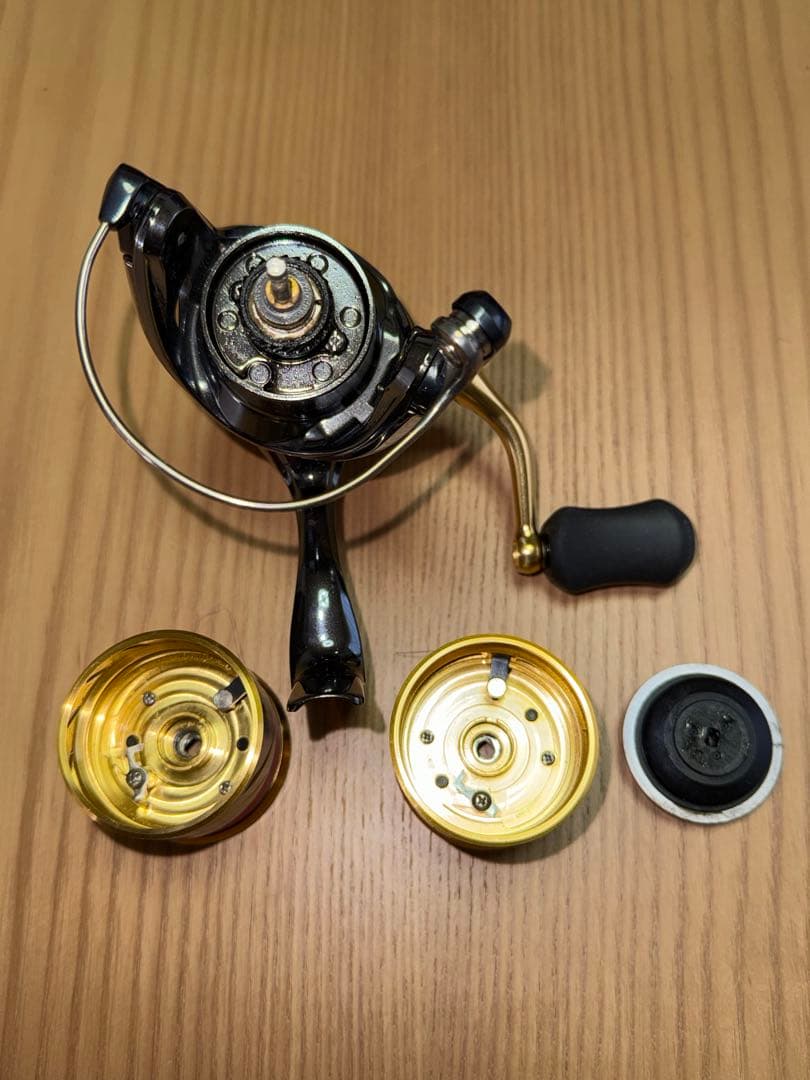 シマノ14ステラC2000HGS ステラC2000Sスプール