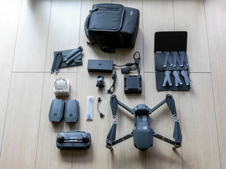 DJI Mavic Pro ドローンセット バッテリー×2 プロペラ×8