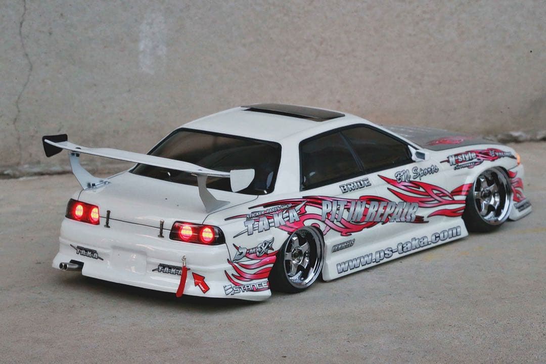 PandoraRC スカイライン　HCR32 4ドア