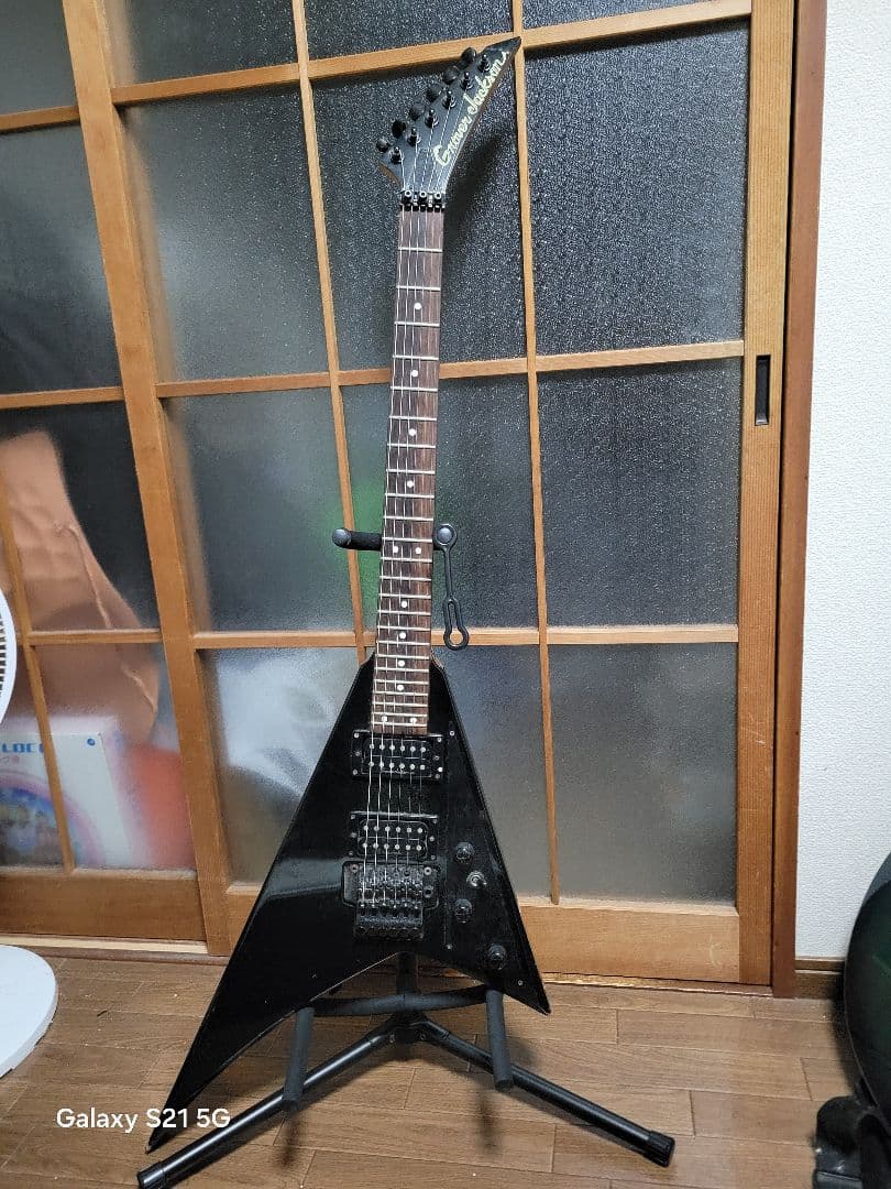 エレキギター Vシェイプ ブラック