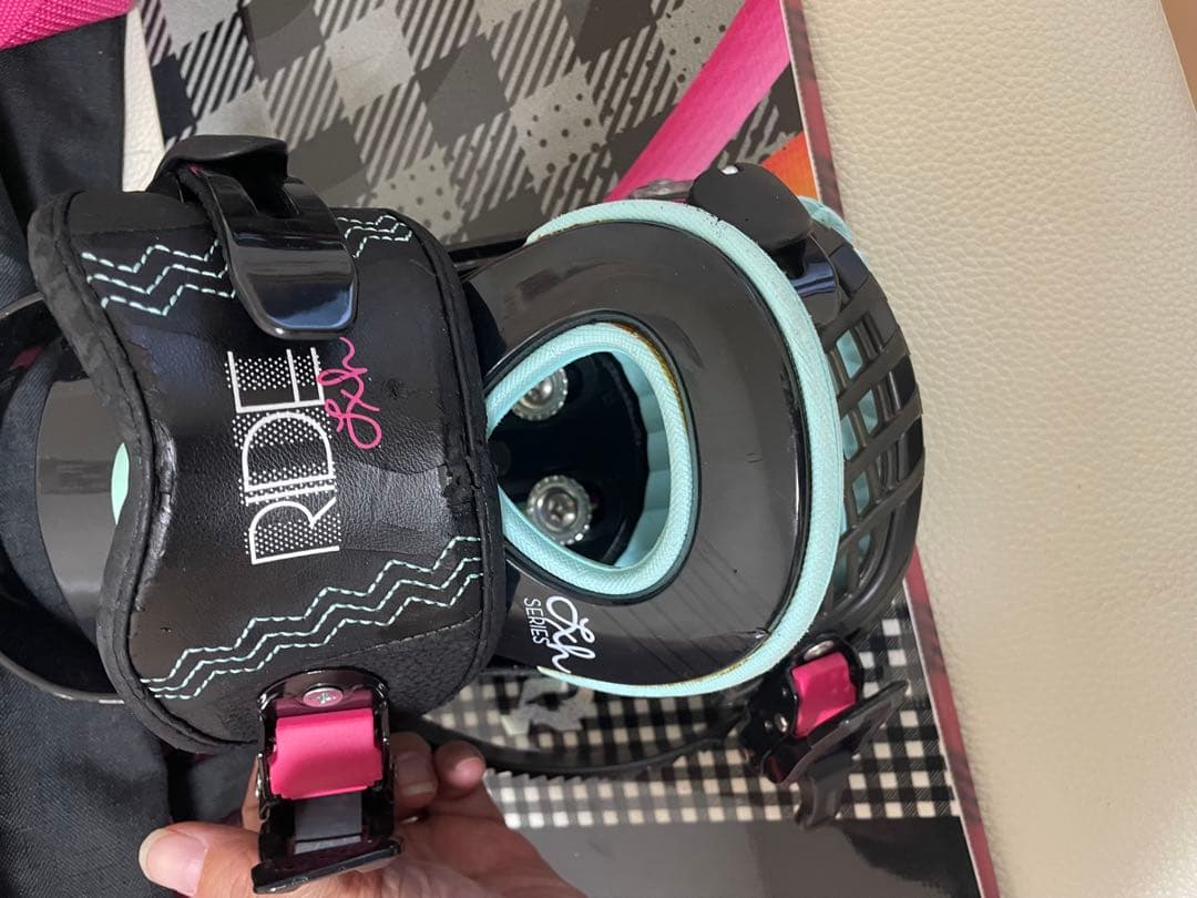 美品　RIDE スノーボード　ビンディング　カバーセット　138センチ