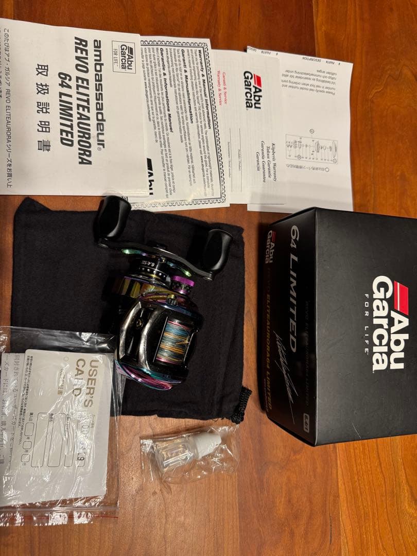 レボエリートオーロラ64リミテッド