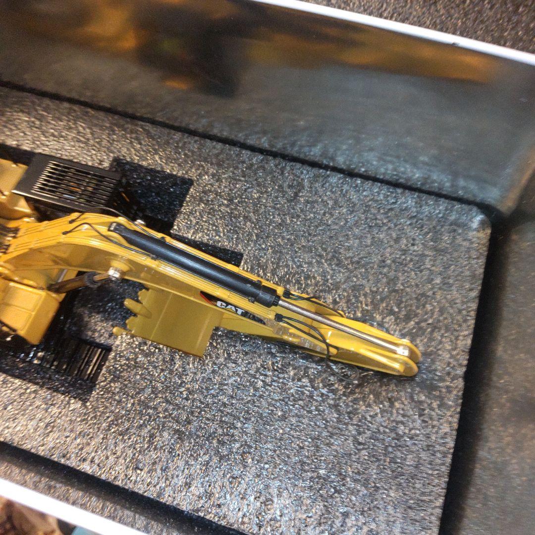 キャタピラー建機　CAT 374D L HYDRAULIC EXCAVATOR