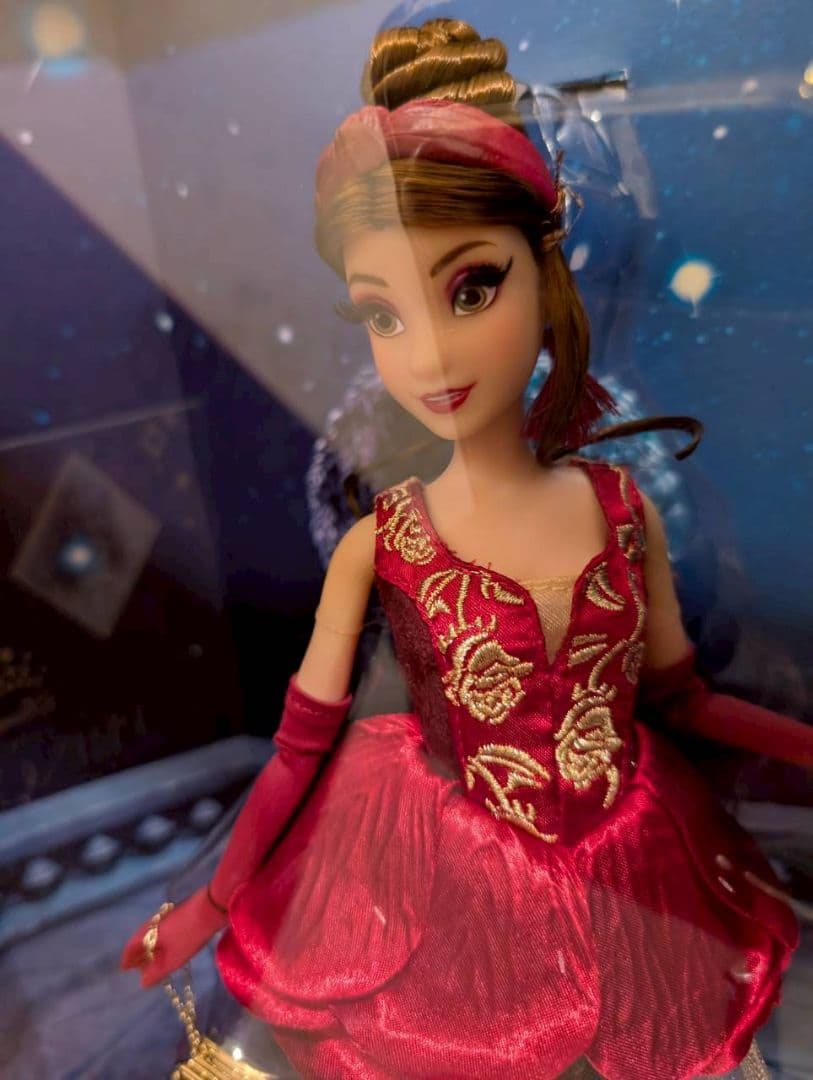 ディズニー　デザイナーコレクション　プリンセスドール　ベル