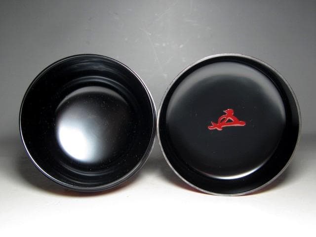 ＜お値引中＞千家十職塗師 中村宗哲 松喰鶴大棗 裏千家十五代 鵬雲斎花押　m93