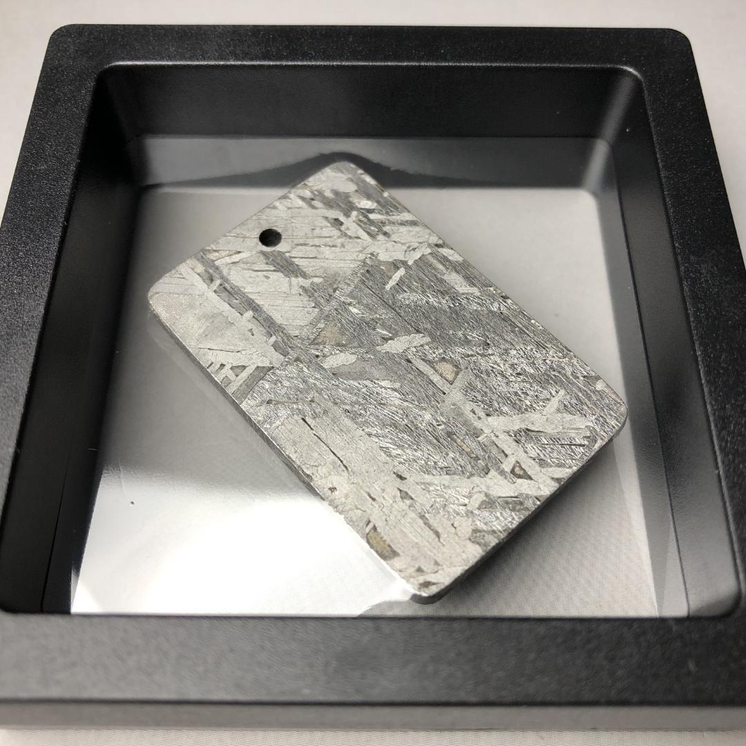 アルタイ隕石　 鉄隕石　メテオライト　ペンダントトップ　重さ約27ｇ