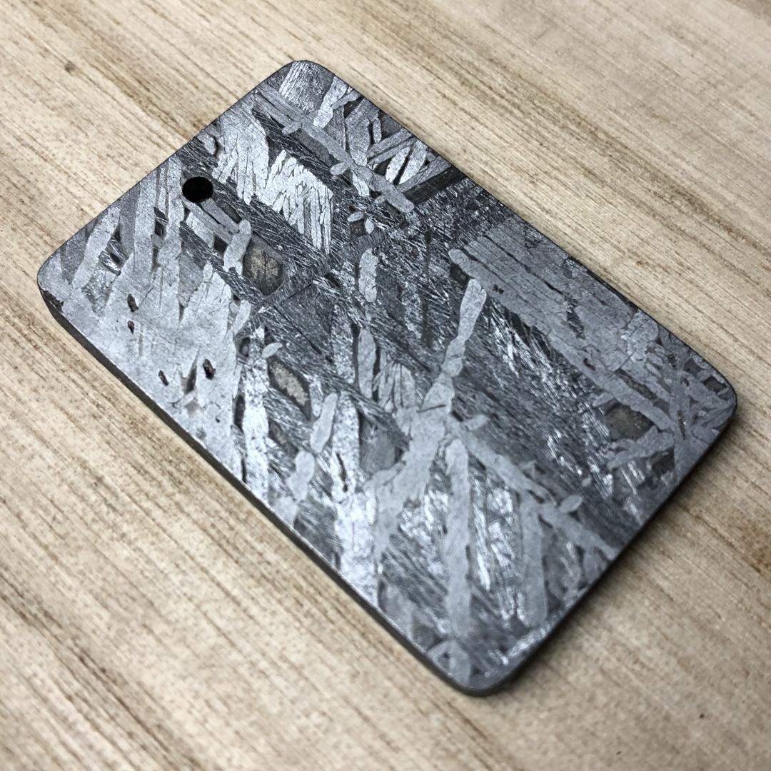 アルタイ隕石　 鉄隕石　メテオライト　ペンダントトップ　重さ約27ｇ