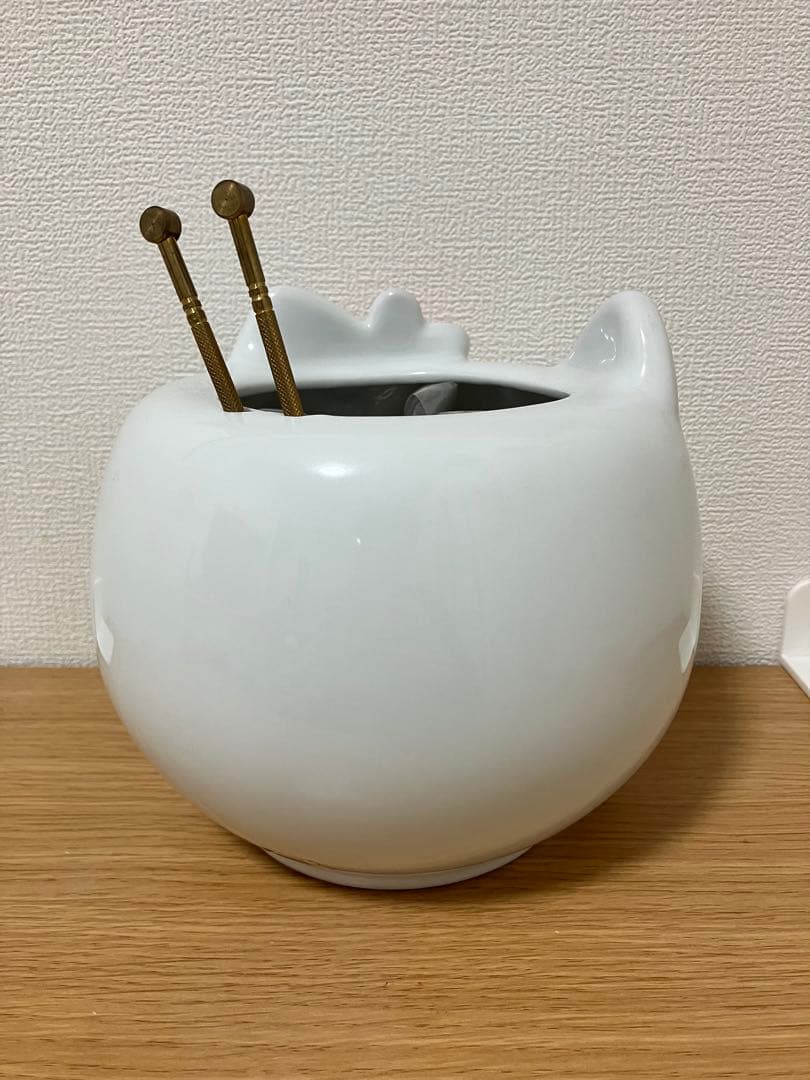 ハローキティ　火鉢風インテリア　陶器製　フェイス型　1998年製