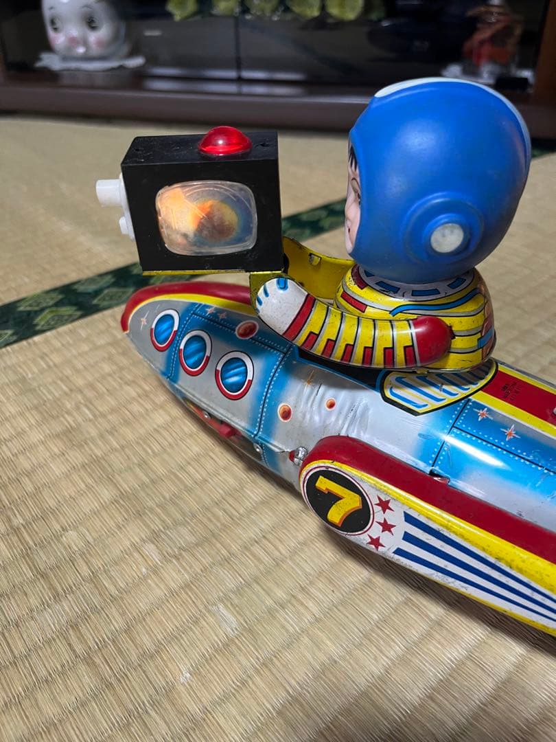 ブリキのおもちゃ