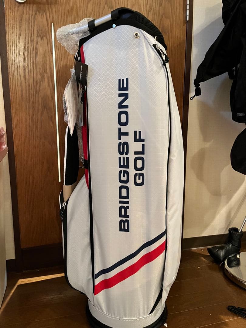 ブリヂストン　ゴルフバッグ新品タグ付き
