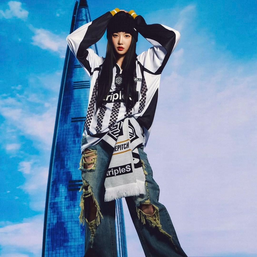 新品 tripleS x Over The Pitch マフラー トエス OTP