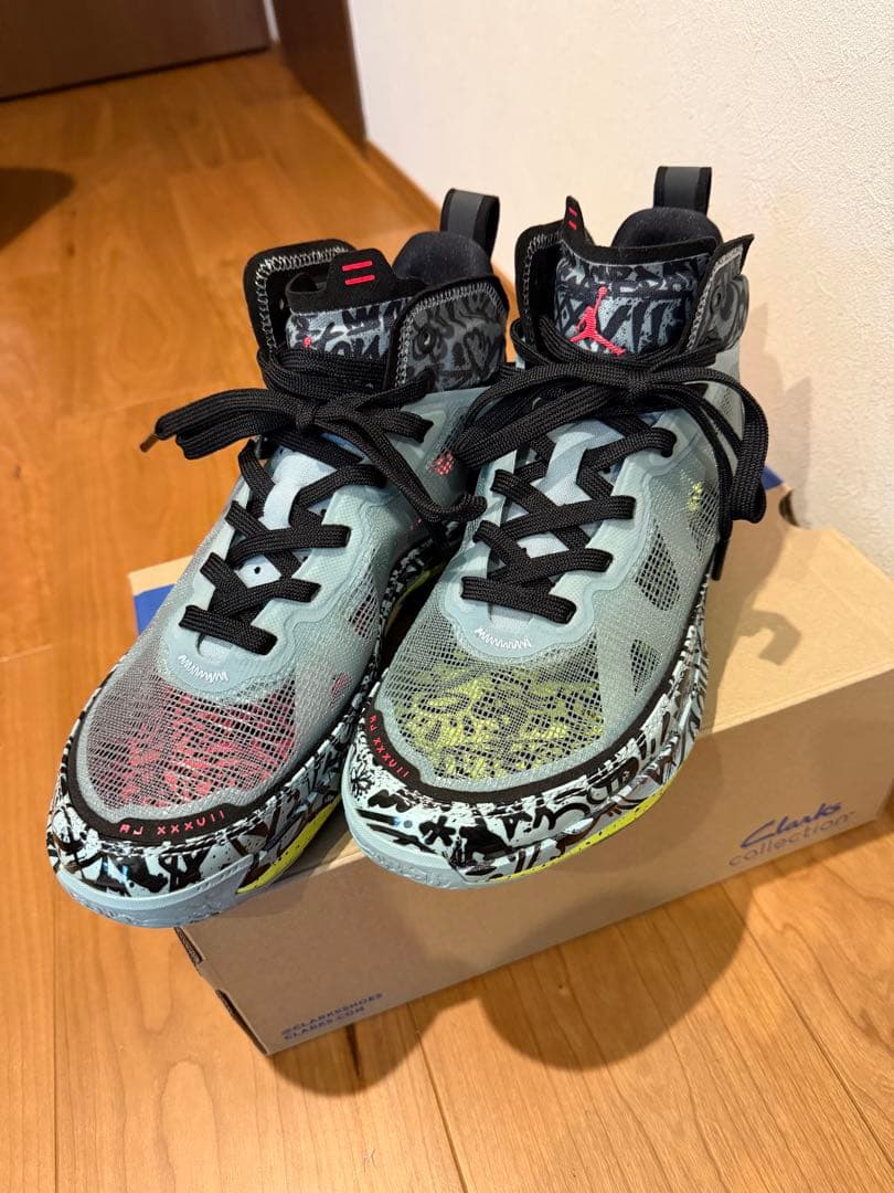 バスケットボール シューズ(女性用) グレー/マルチカラー