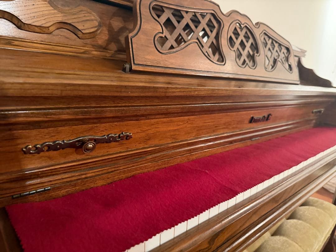 希少　kimball アップライトピアノ ウッド仕上げ　アンティーク　猫脚