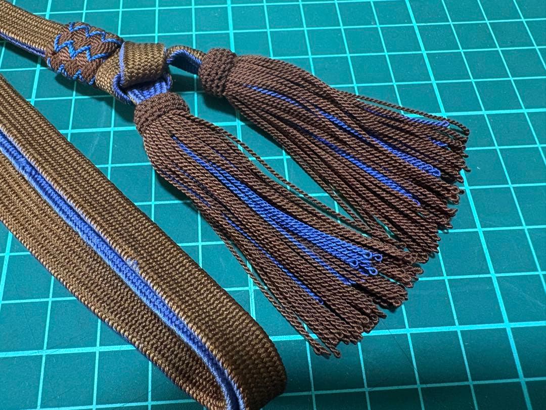 旧日本軍陸軍将校尉官軍刀用刀緒ほぼ未使用品に近い綺麗な品です。