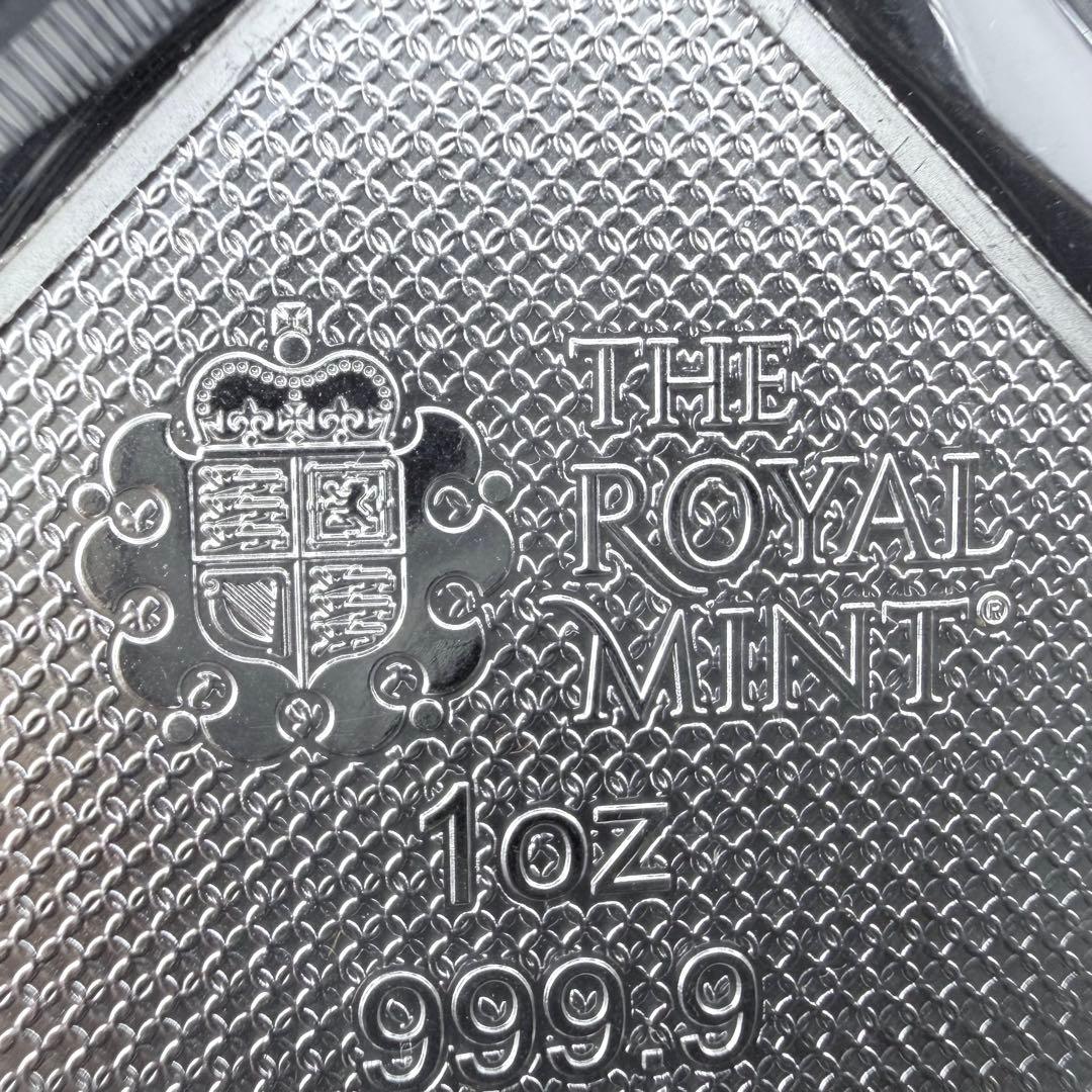 銀貨 英国 ロイヤルミント クイーンズビーストコンプリーター 純銀 四角 1oz