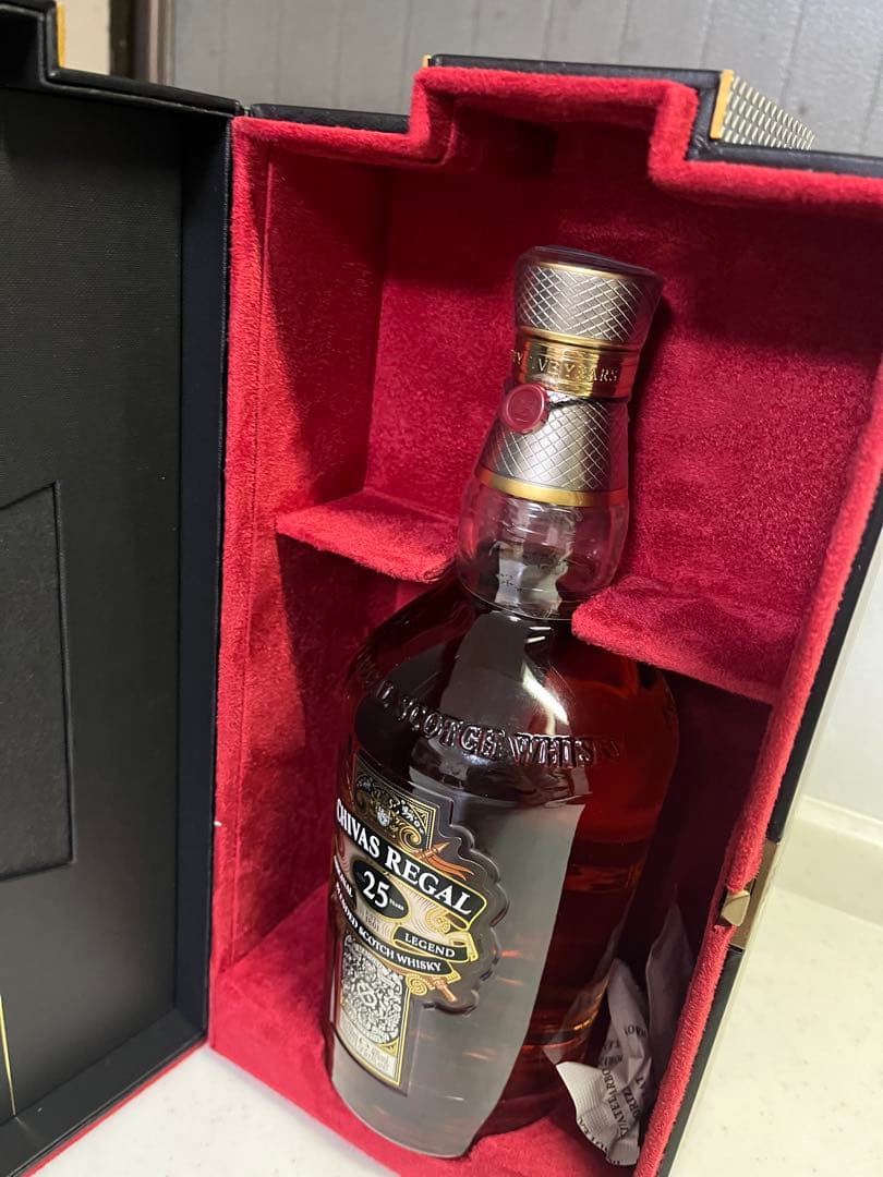シーバスリーガル 25年 正規品 箱付き スコッチウイスキー