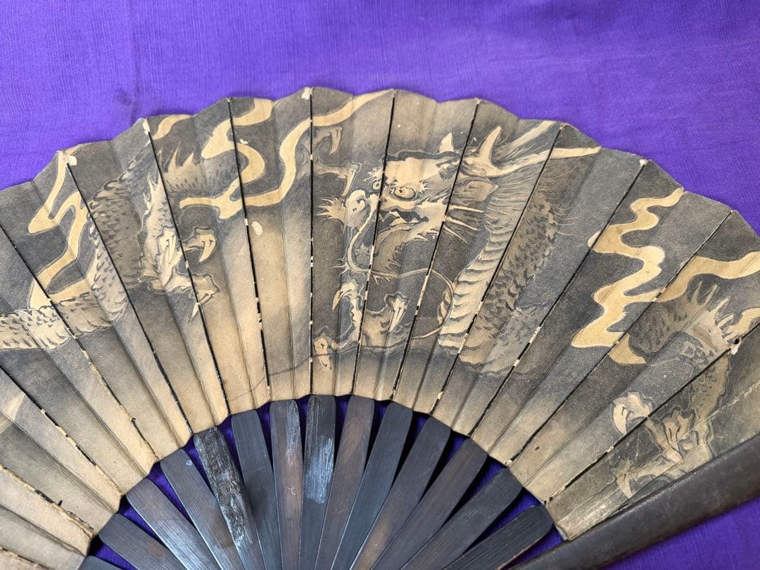 希少品　日本画　浮世絵師　歌川國歳肉筆　龍図鉄扇　軍扇（手慣らし鎧兜日本刀装具侍