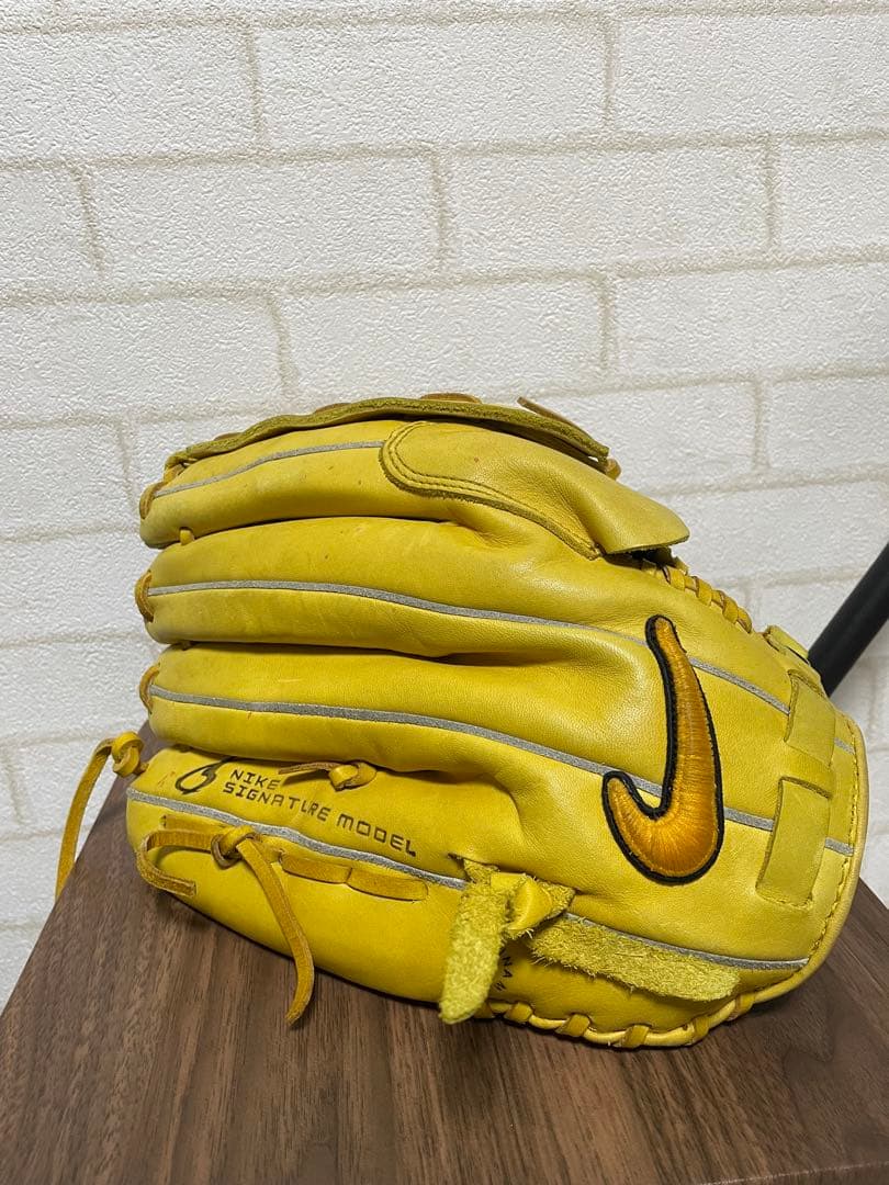 ダルビッシュ有モデル 投手グローブ