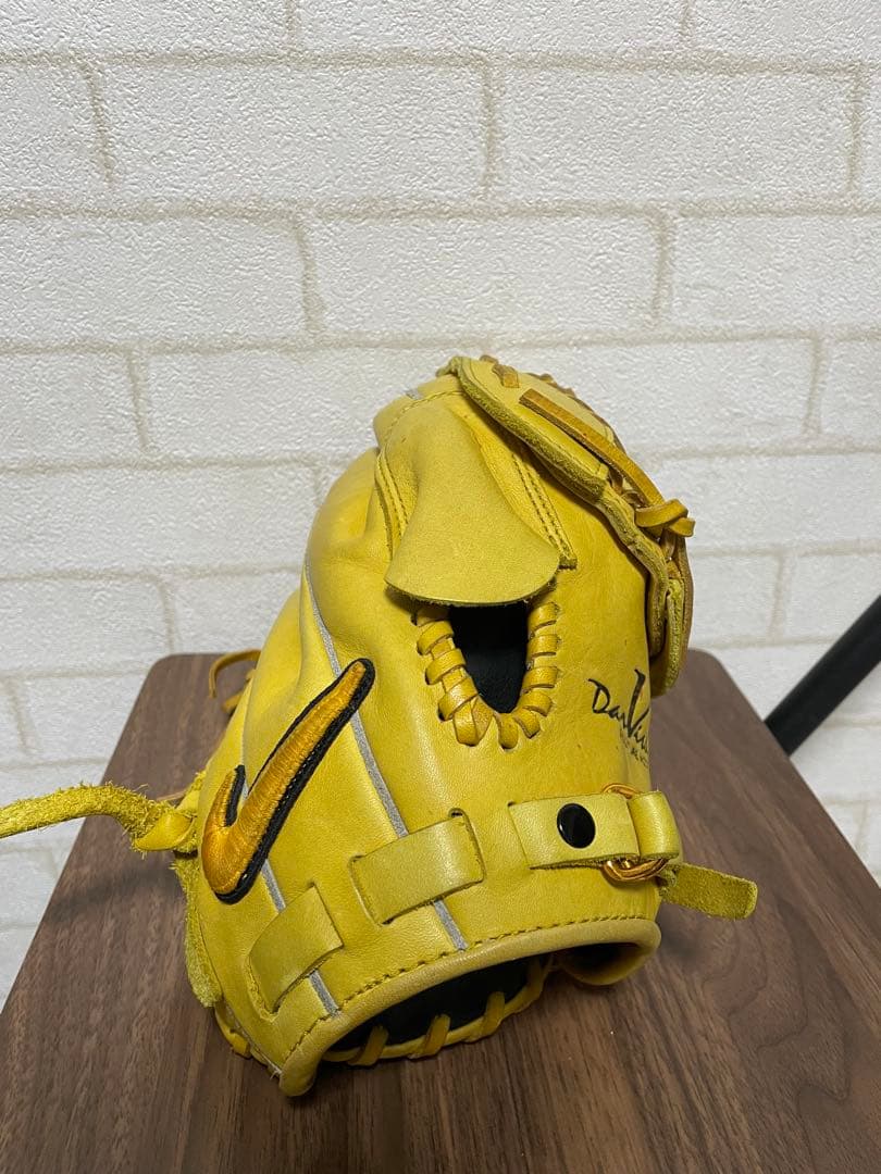 ダルビッシュ有モデル 投手グローブ