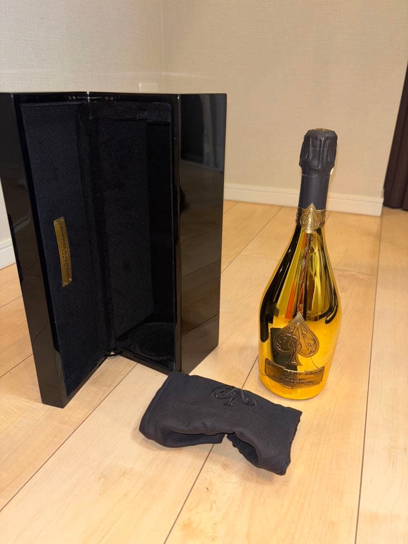 Armand de Brignac Brut シャンパン 750ml