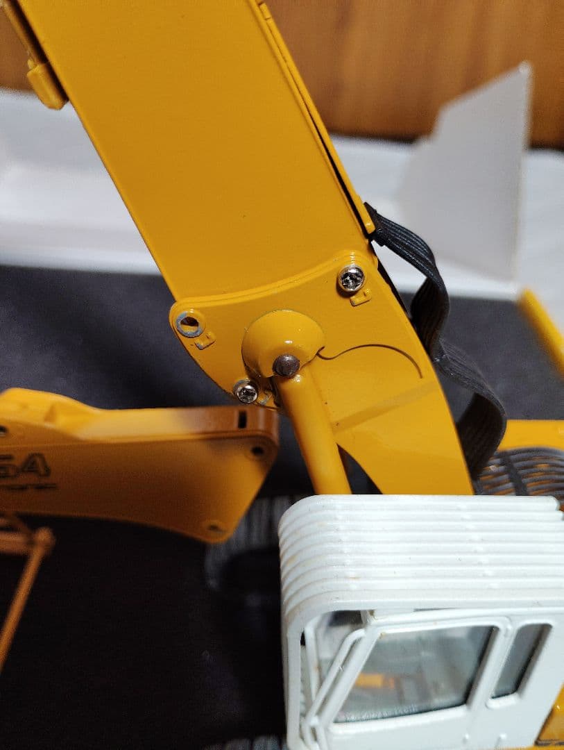 LIEBHERR R954BV解体機　絶版品