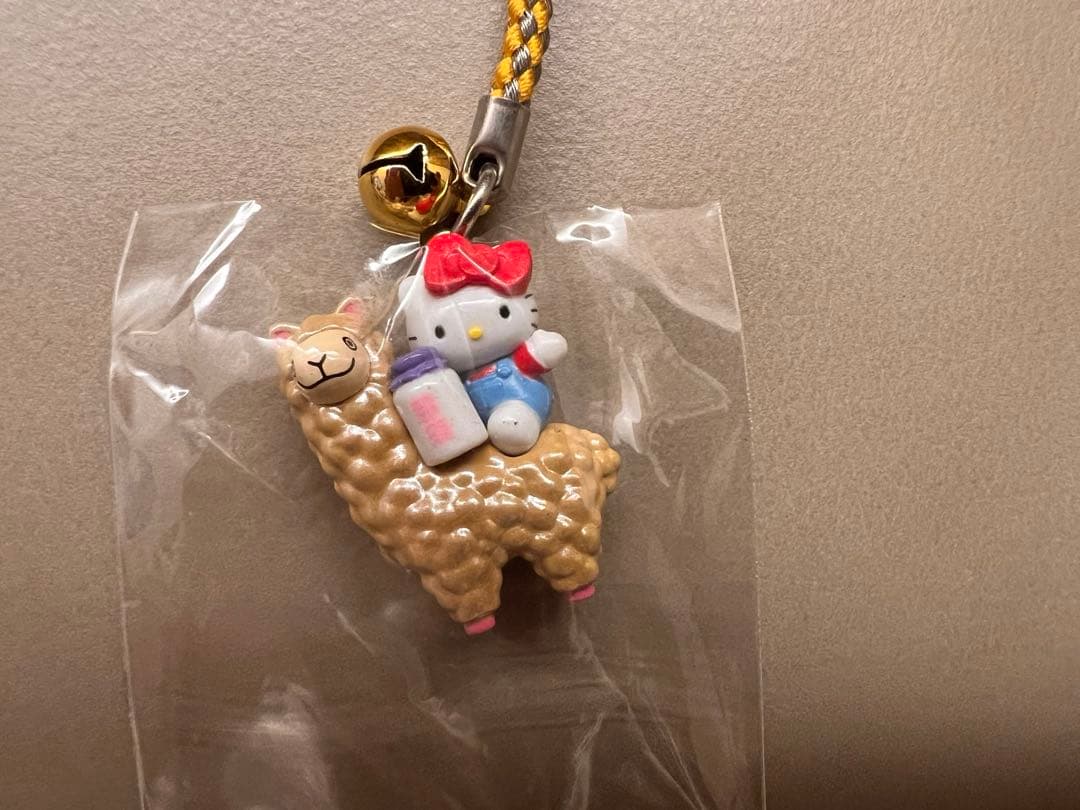 希少【ご当地キティ】那須限定　アルパカ　根付け　ストラップ