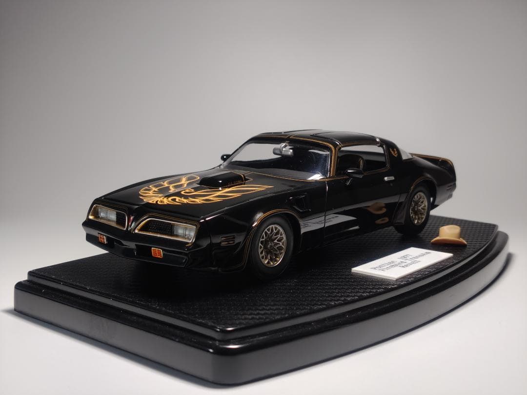 1/24 25 ポンティアック ファイヤーバード トランザム 1977 完成品