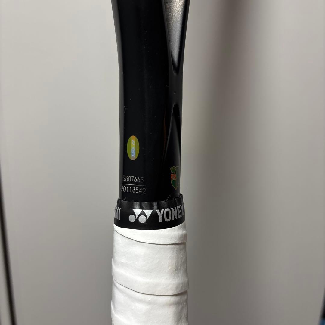 【美品】YONEX VOLTRAGE 8V ボルトレイジ 8V