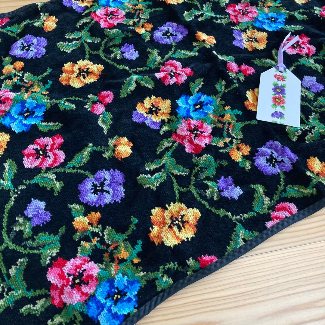 新品未使用品　フェイラー　大判　パンジー　黒　バスタオル　花柄　黒　送料込み