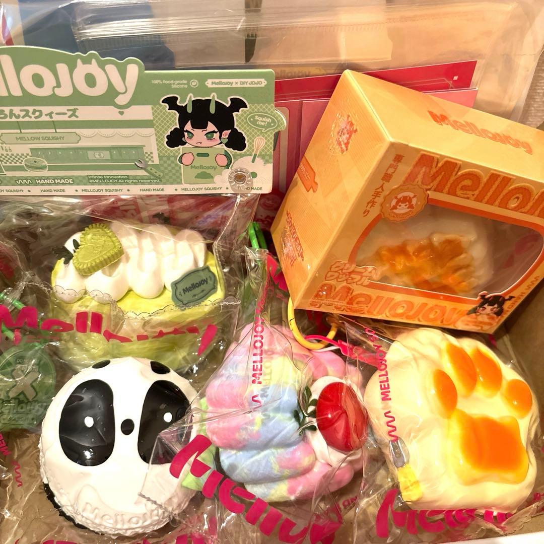 Mellojoy メロジョイ　スクイーズ ワッフル　マカロン　猫爪　チーズ