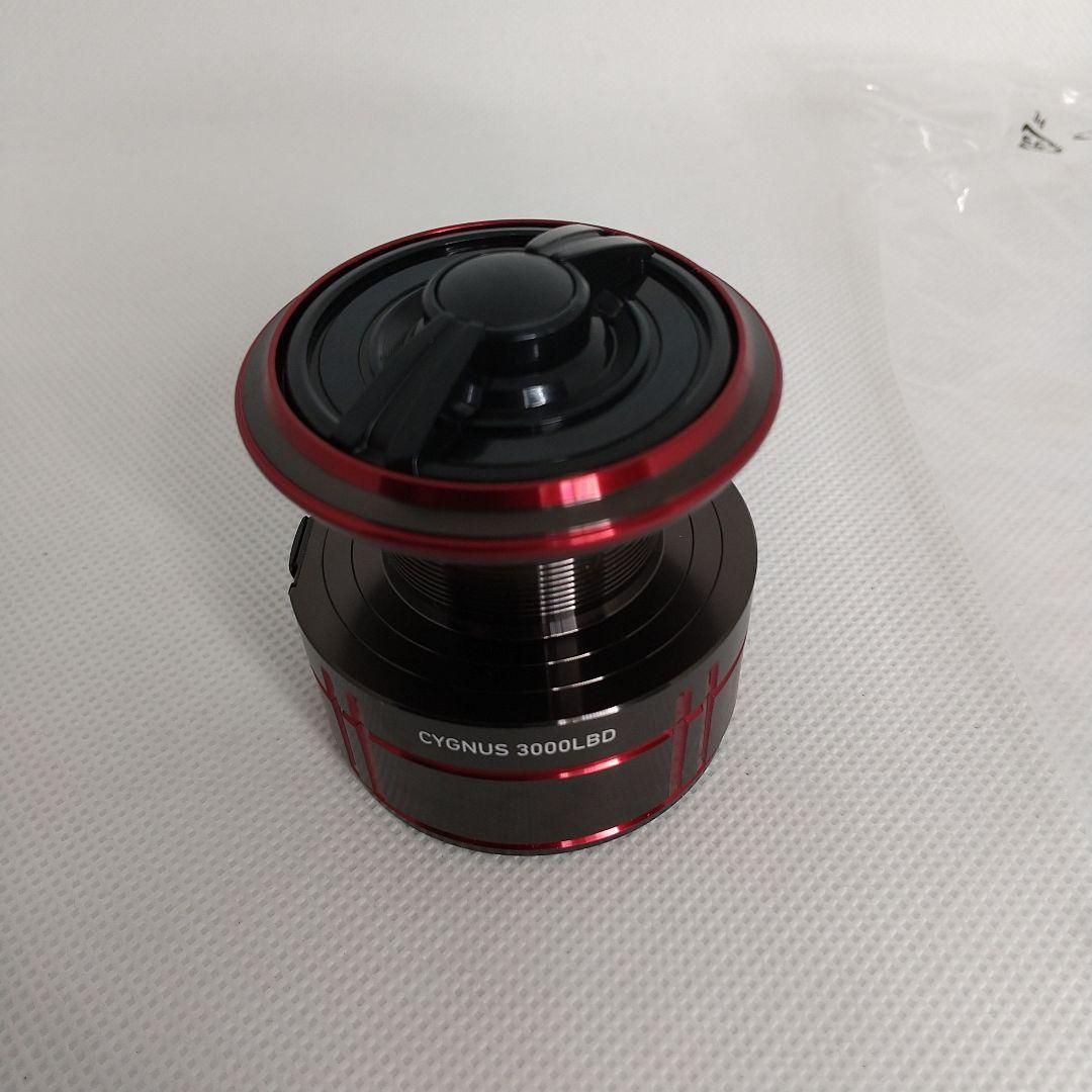 ★新品　ダイワ シグナス3000LBD レバーブレーキスピニングと替えスプール
