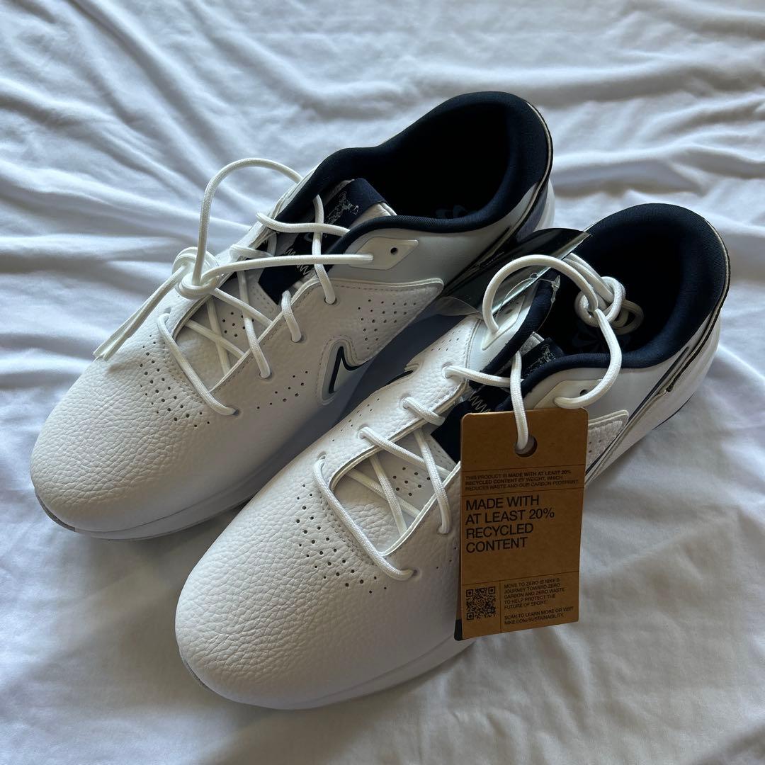 値下げ 新品未使用 30.0cm ナイキ ビクトリー プロ 3