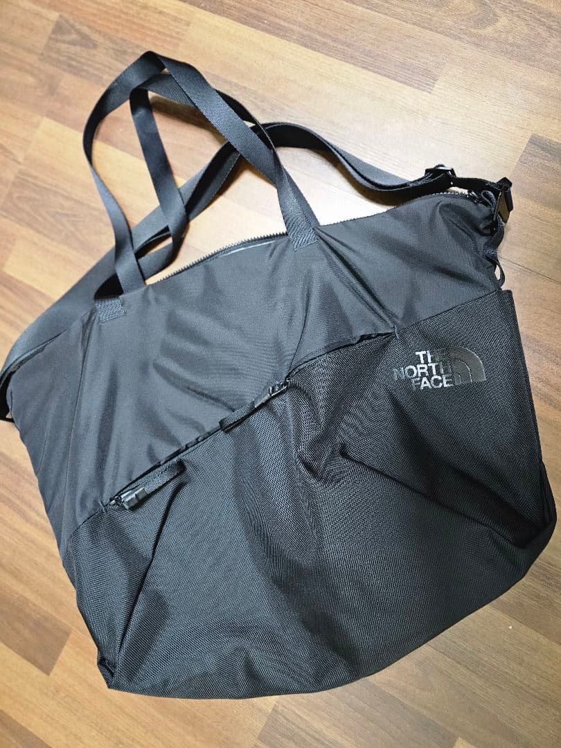 再値下げ　新品未使用　The North Face ブラック ピレネートート