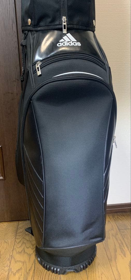 未使用　adidas キャディバッグ ブラック　軽量AWR92 ゴルフバッグ
